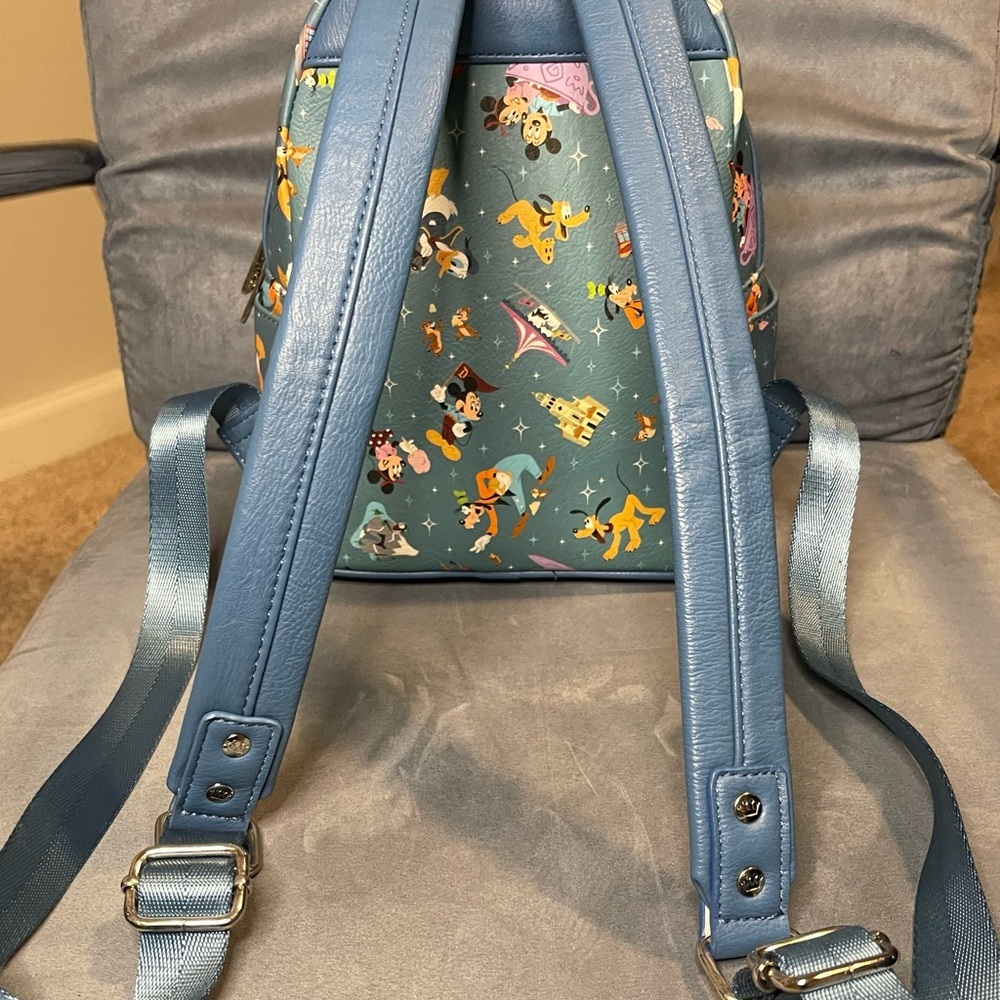 Loungefly Mickey & Friends Mini Backpack Brand New Without Tags - Picture 2 of 6